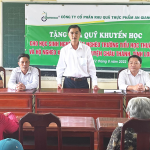 Ban lãnh đạo Antesco tặng Quà Quỹ Khuyến học tại huyện Châu Thành, Long An